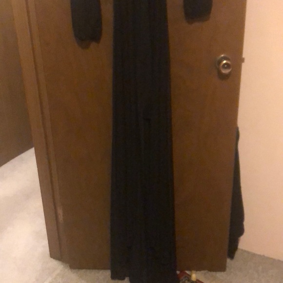 Beautiful black wrap for over any kind of clothing - Picture 2 of 4